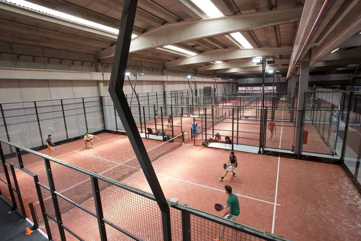 fabricante-de-pistas-de-padel-para-clubes.jpg