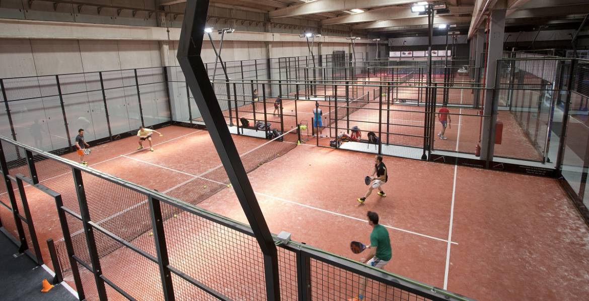 Club-con-pistas-de-padel-Classic-1.jpg